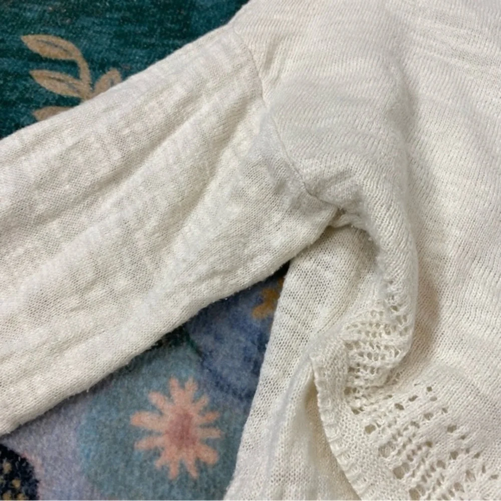 Anthropologie Moth Medium Soft Knit Cream pullover Lightweight sweater Neutral